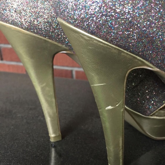 G by Guess high heel shoe - Picture 3 of 5